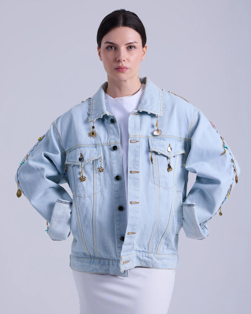 Oversized Denim Jacket +6 Charms