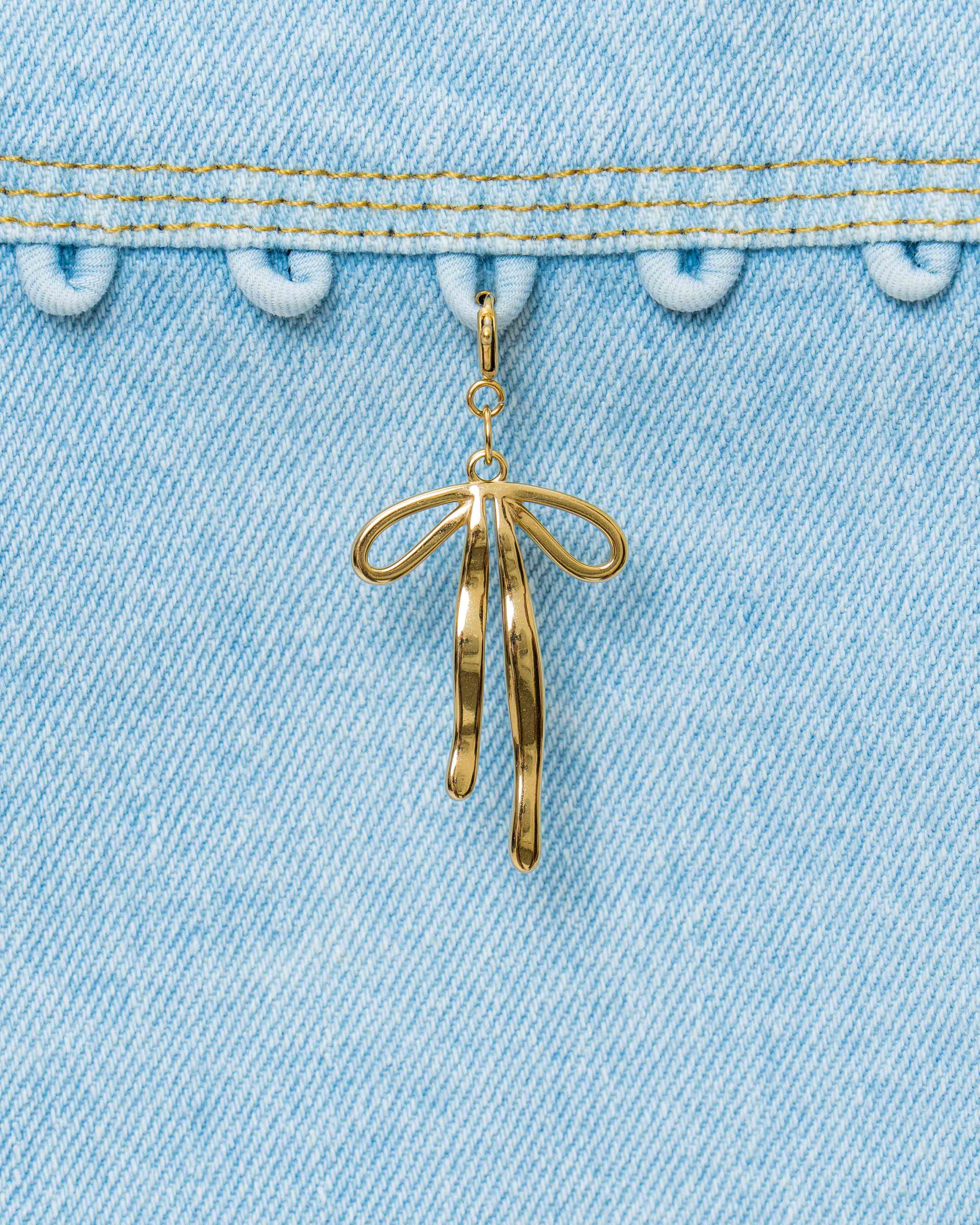 Golden Big Bow Charm